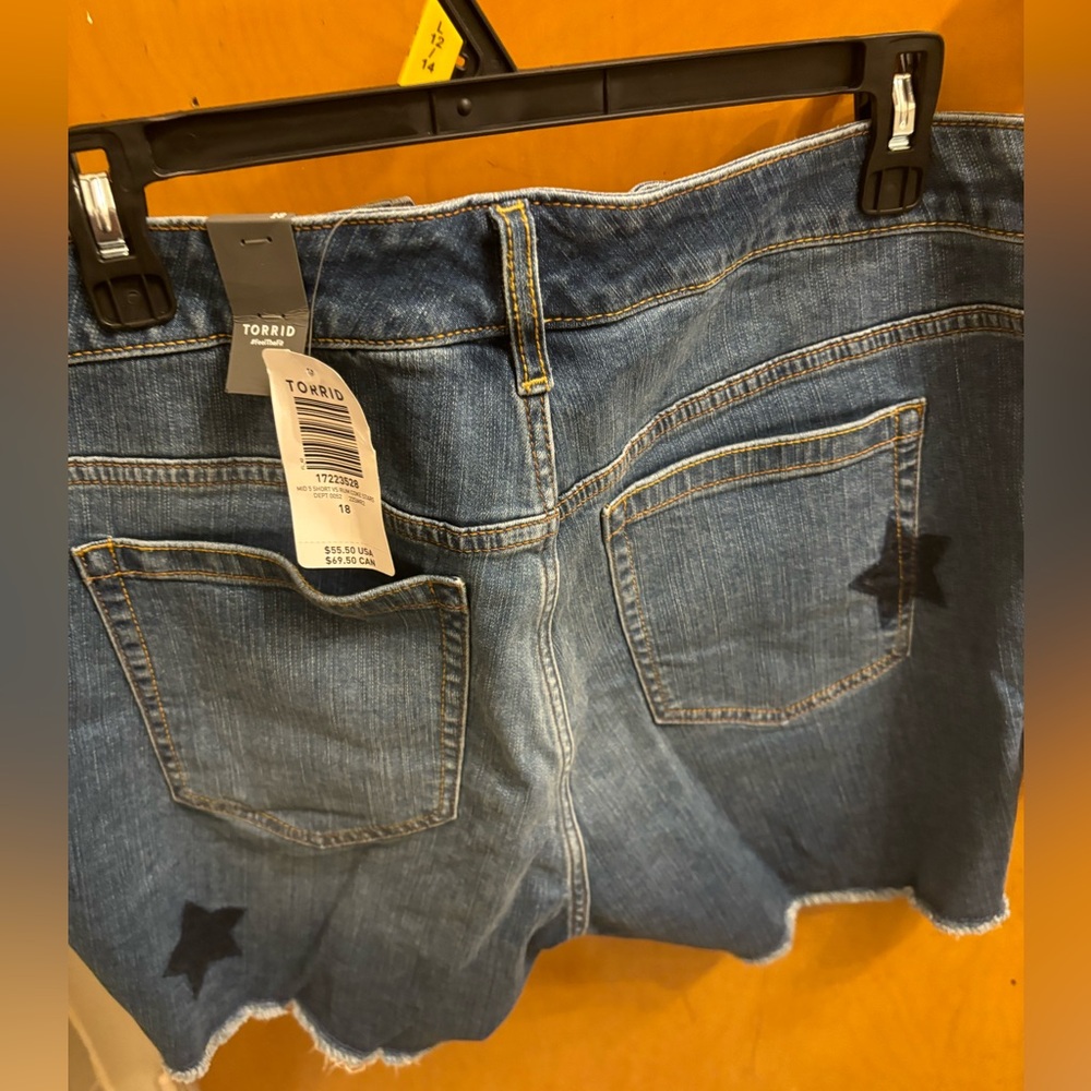 Torrid blue jean star shorts size 18